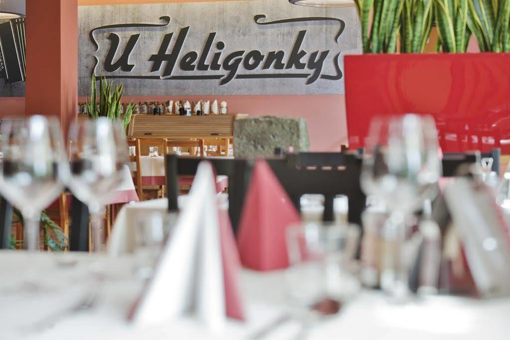 U Heligonky Hotel Brno Esterno foto